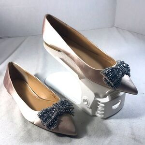 Jewel Badgley Mischka Zanna Silver Bow Women's Slip On Pink Satin pointy Flats